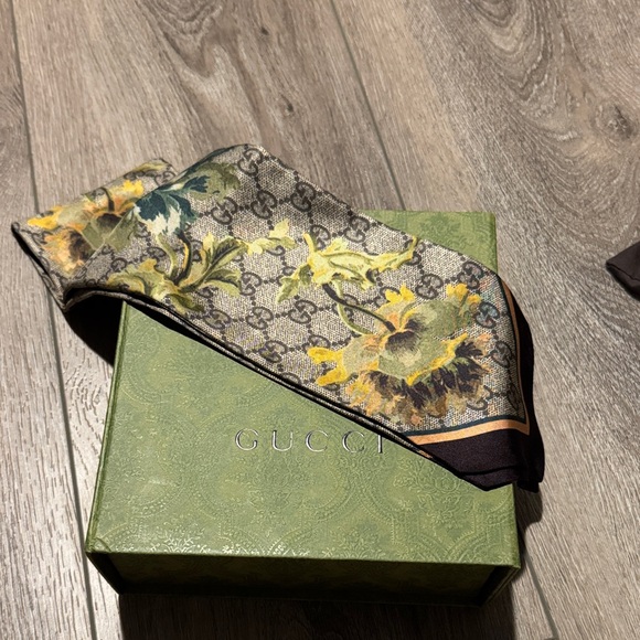 Gucci Yellow and Green Floral Scarf - Picture 1 of 3